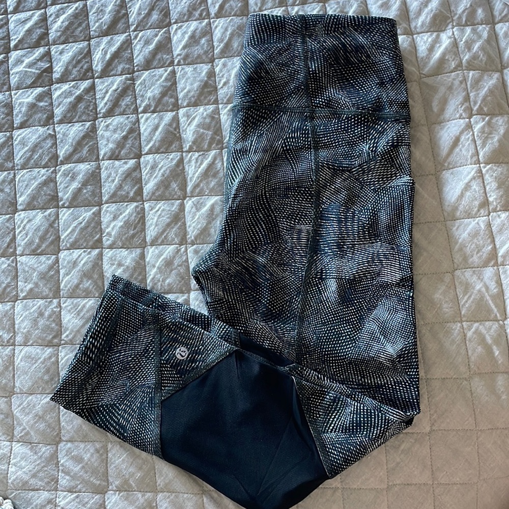 Lululemon cropped leggings